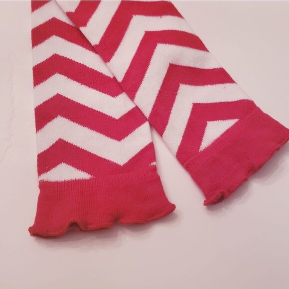 NWT Baby Legs- Red Chevron Leg Warmers - Picture 2 of 3